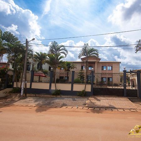 Appart Hotel Mireille Yaoundé Exterior photo