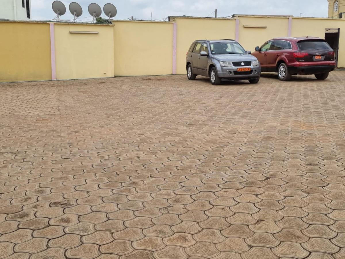 Appart Hotel Mireille Yaoundé Exterior photo