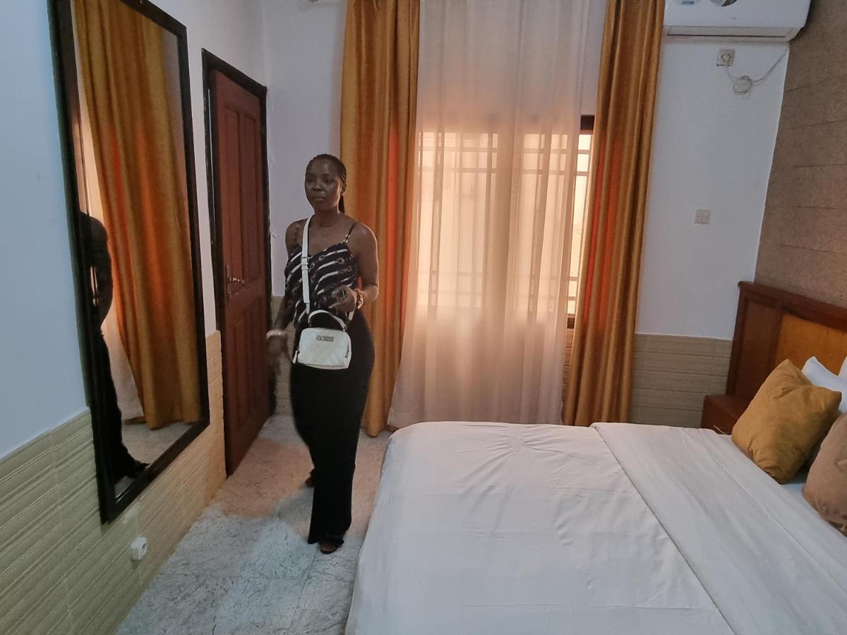 Appart Hotel Mireille Yaoundé Exterior photo