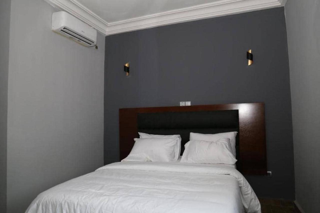 Appart Hotel Mireille Yaoundé Exterior photo