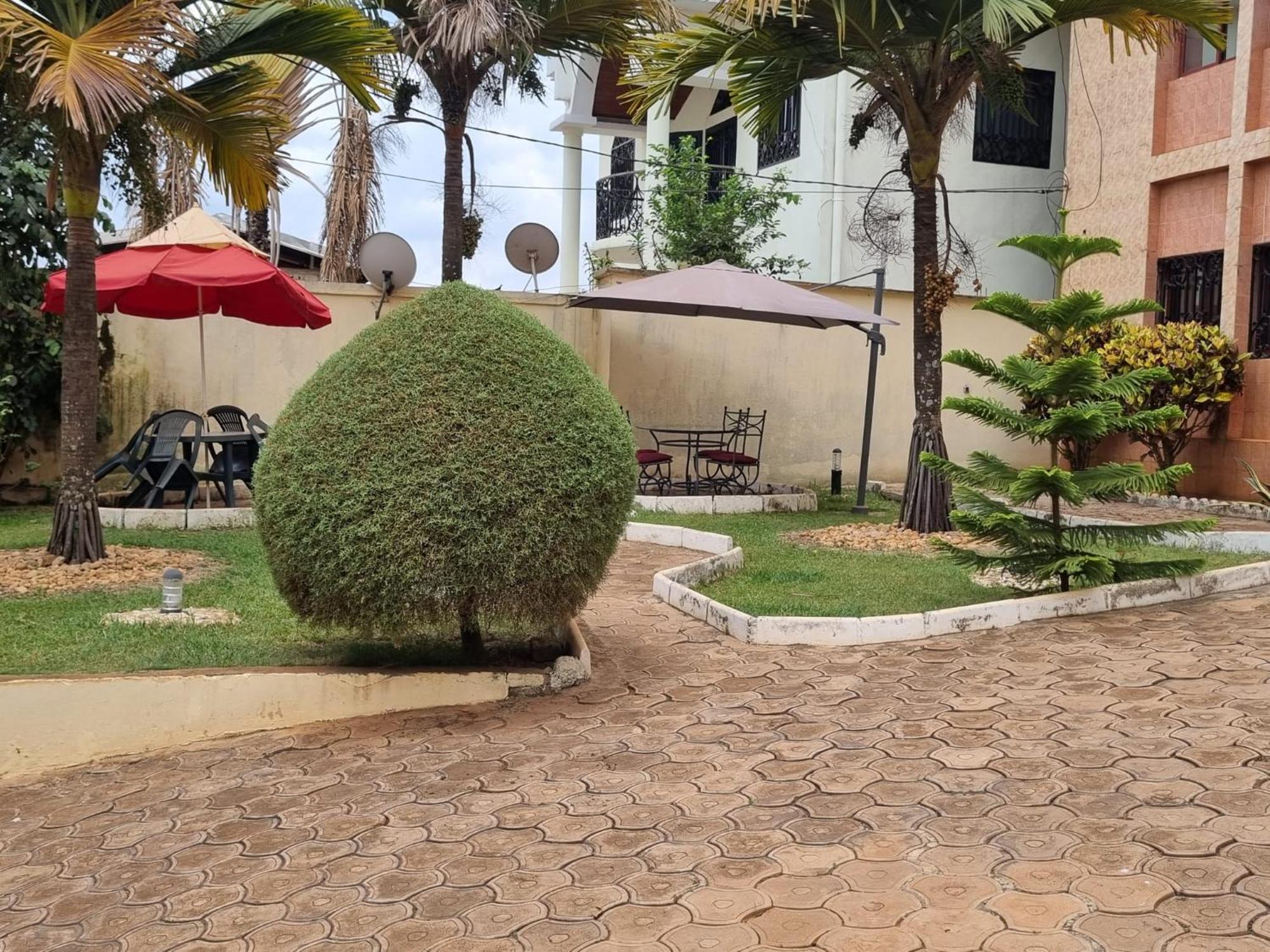 Appart Hotel Mireille Yaoundé Exterior photo