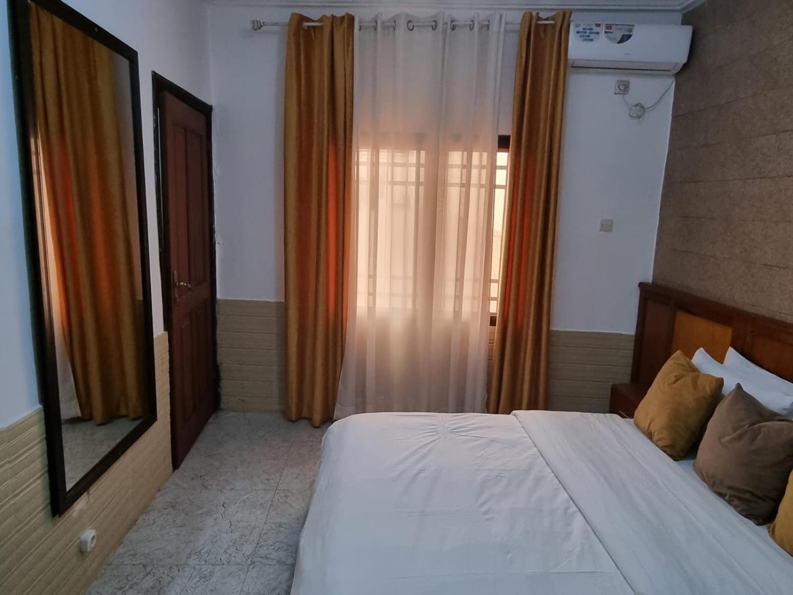 Appart Hotel Mireille Yaoundé Exterior photo