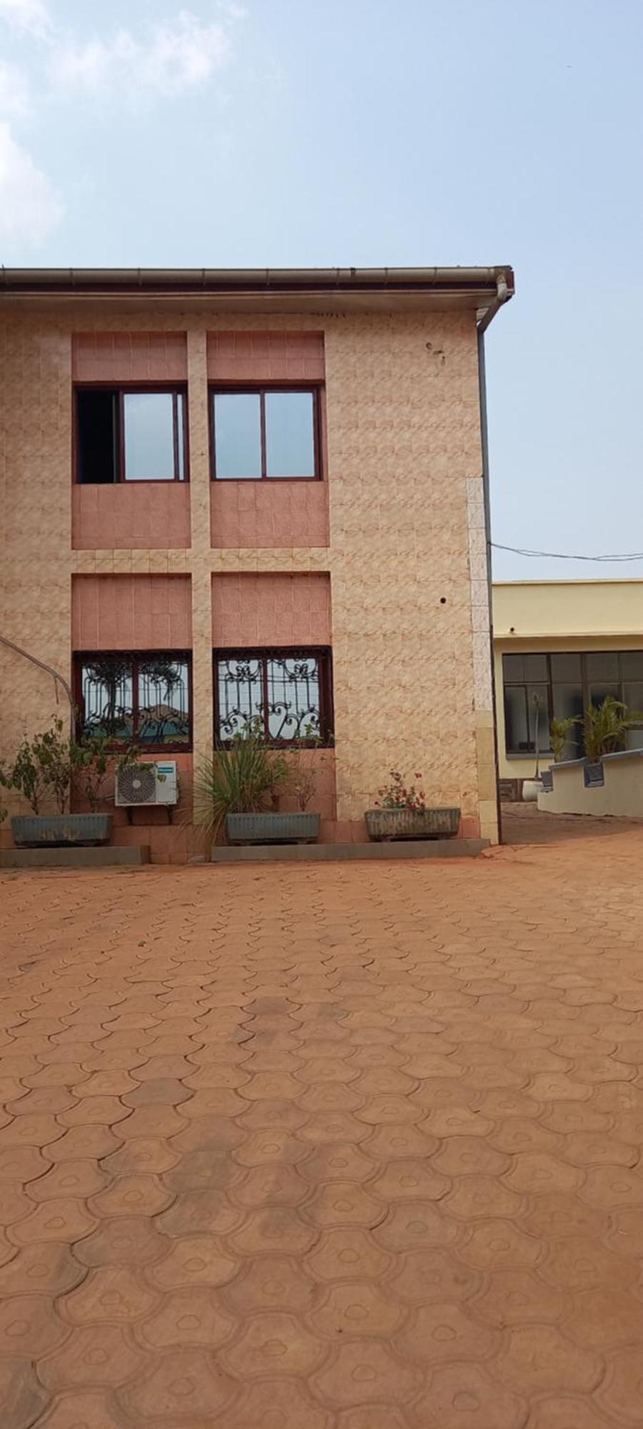 Appart Hotel Mireille Yaoundé Exterior photo